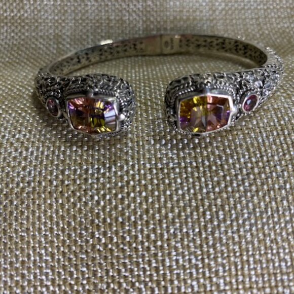 Sarda Tip-to-Tip Bracelet Lucky Stone Cubic Zirconia & Pale Plum™ Mystic Topaz - Picture 2 of 5